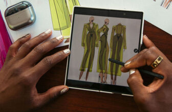 Samsung Introduced Collaboration With Vogue Designer QLan Smith Forward of NYFW