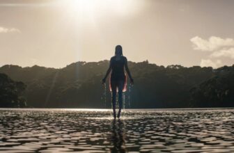 10 Scary Horror Films to Watch on Netflix Tonight