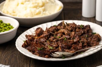 Instantaneous Pot Chuck Roast | Cookies and Cups