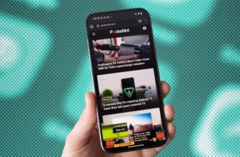 What apps come pre-installed on a Google Pixel telephone?