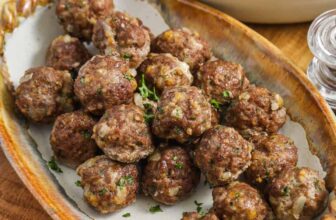 Straightforward Meatball Recipe – Spend With Pennies