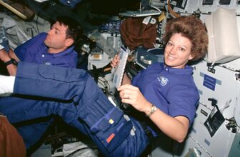 Eileen Collins’ Unlikely Journey to Changing into the First Lady to Command NASA’s Area Shuttle