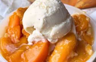 FRESH PEACH COBBLER – The Southern Girl Cooks